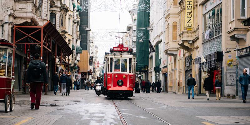 海尔空调排水管堵塞致室内漏水?别慌!一文读懂彻底疏通与安装规范全攻略